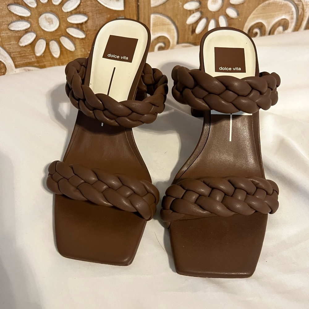 Dolce Vita Women's Chocolate Braided Sandals